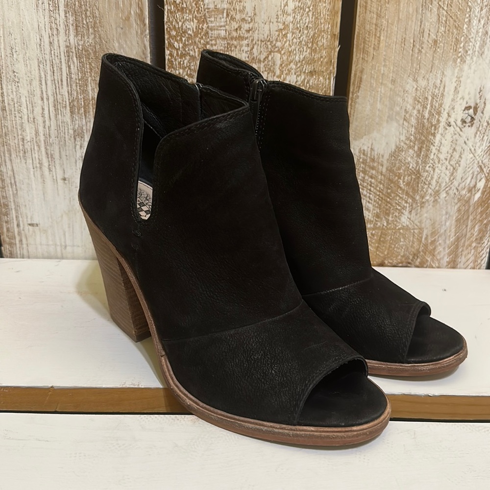 Vince Camuto black suede shoes